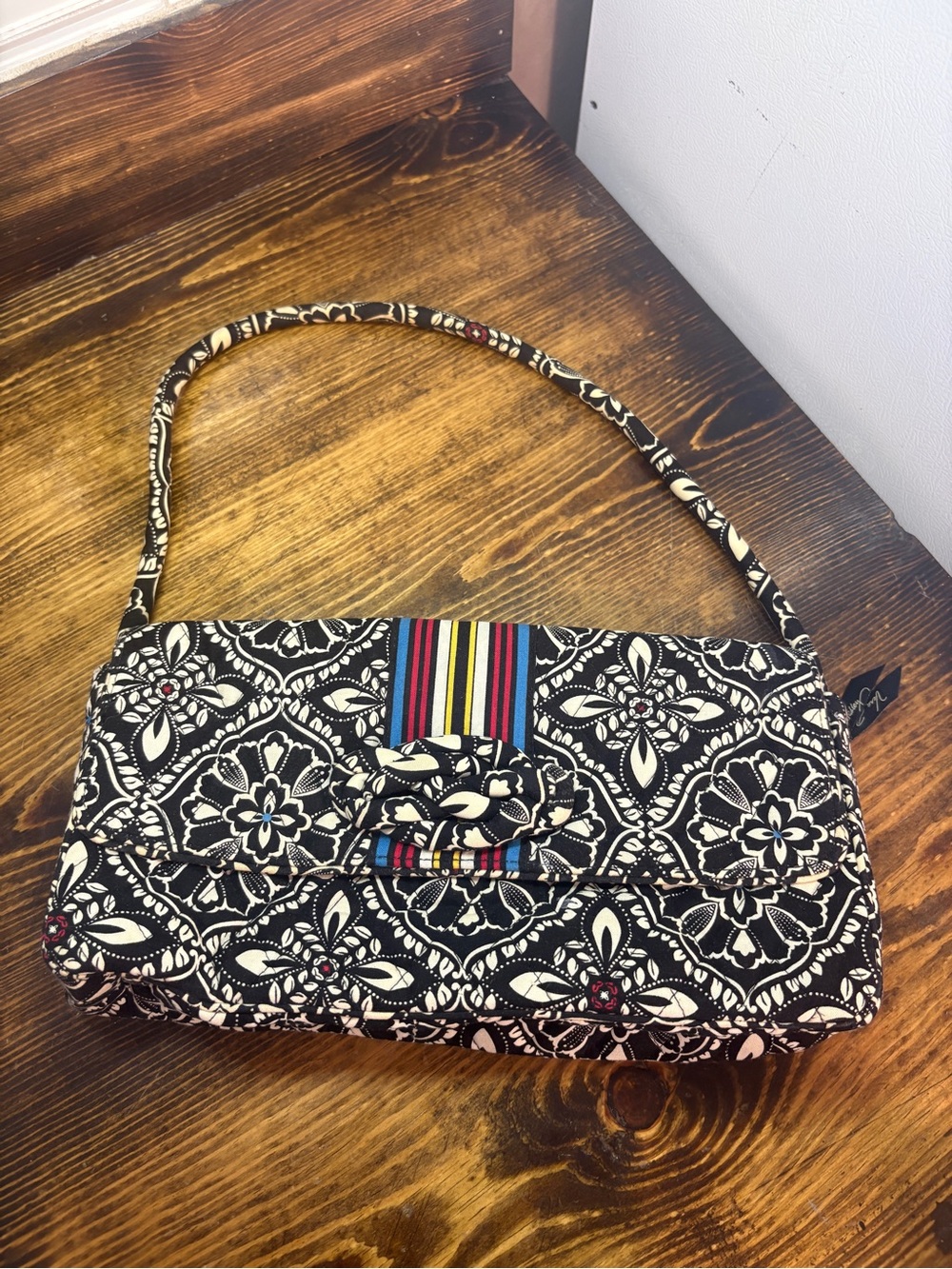 Vera Bradley black and white handbag